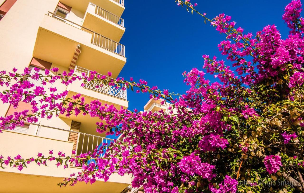 706 Minerva Apartamentos - Vista Al Mar Y La Piscina - Piscina Y Playa Benalmádena Buitenkant foto
